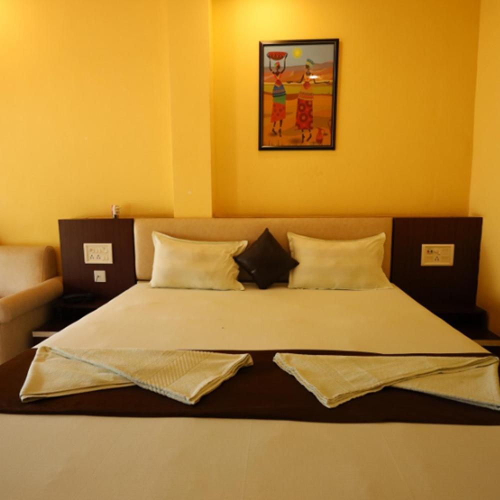 Golden View Resort And Restaurant Tajpur Extérieur photo