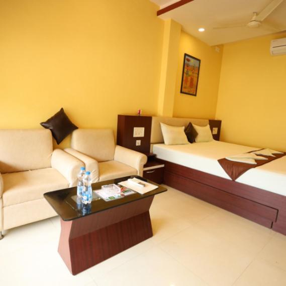 Golden View Resort And Restaurant Tajpur Extérieur photo