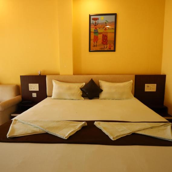 Golden View Resort And Restaurant Tajpur Extérieur photo