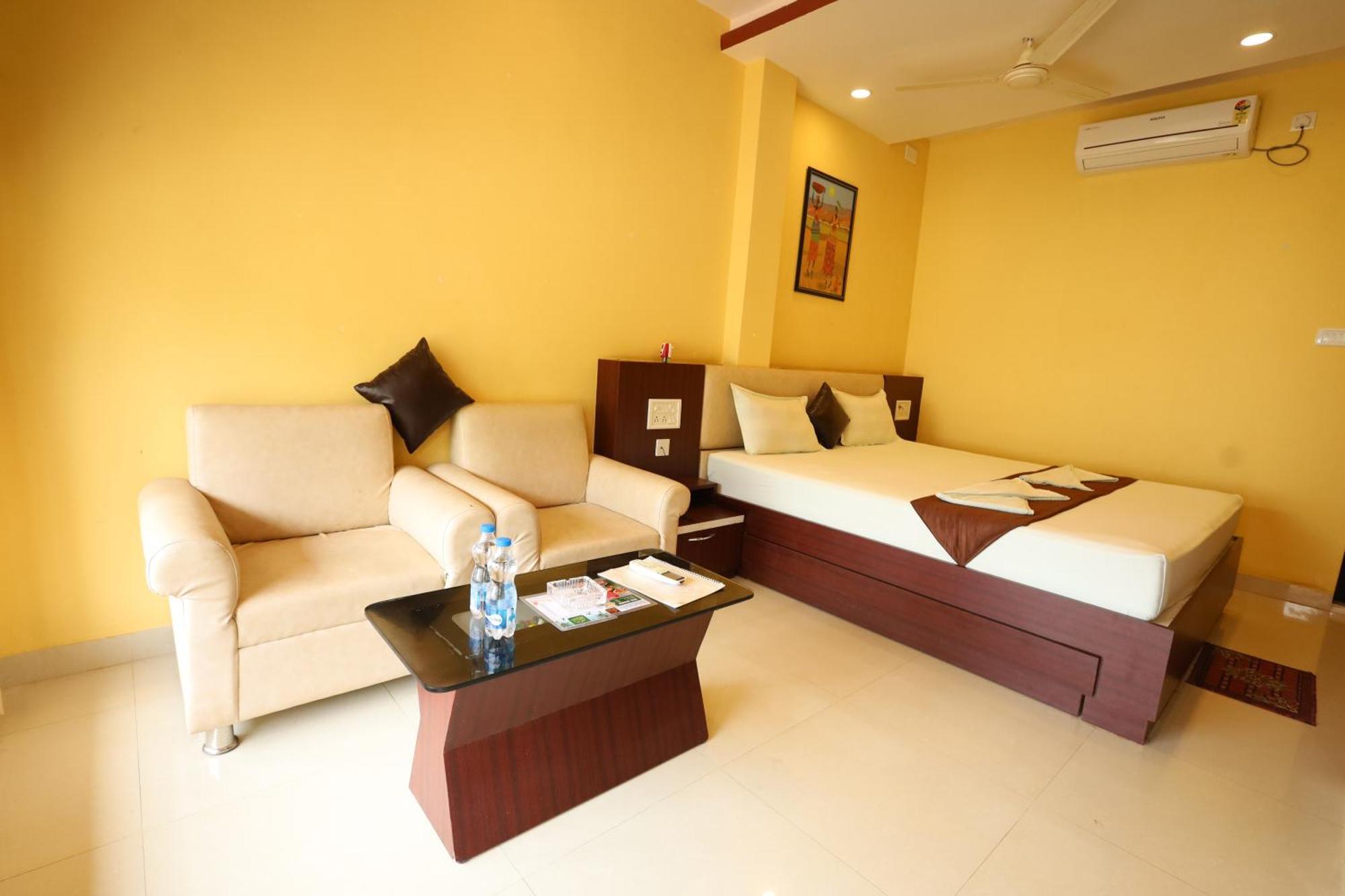 Golden View Resort And Restaurant Tajpur Extérieur photo