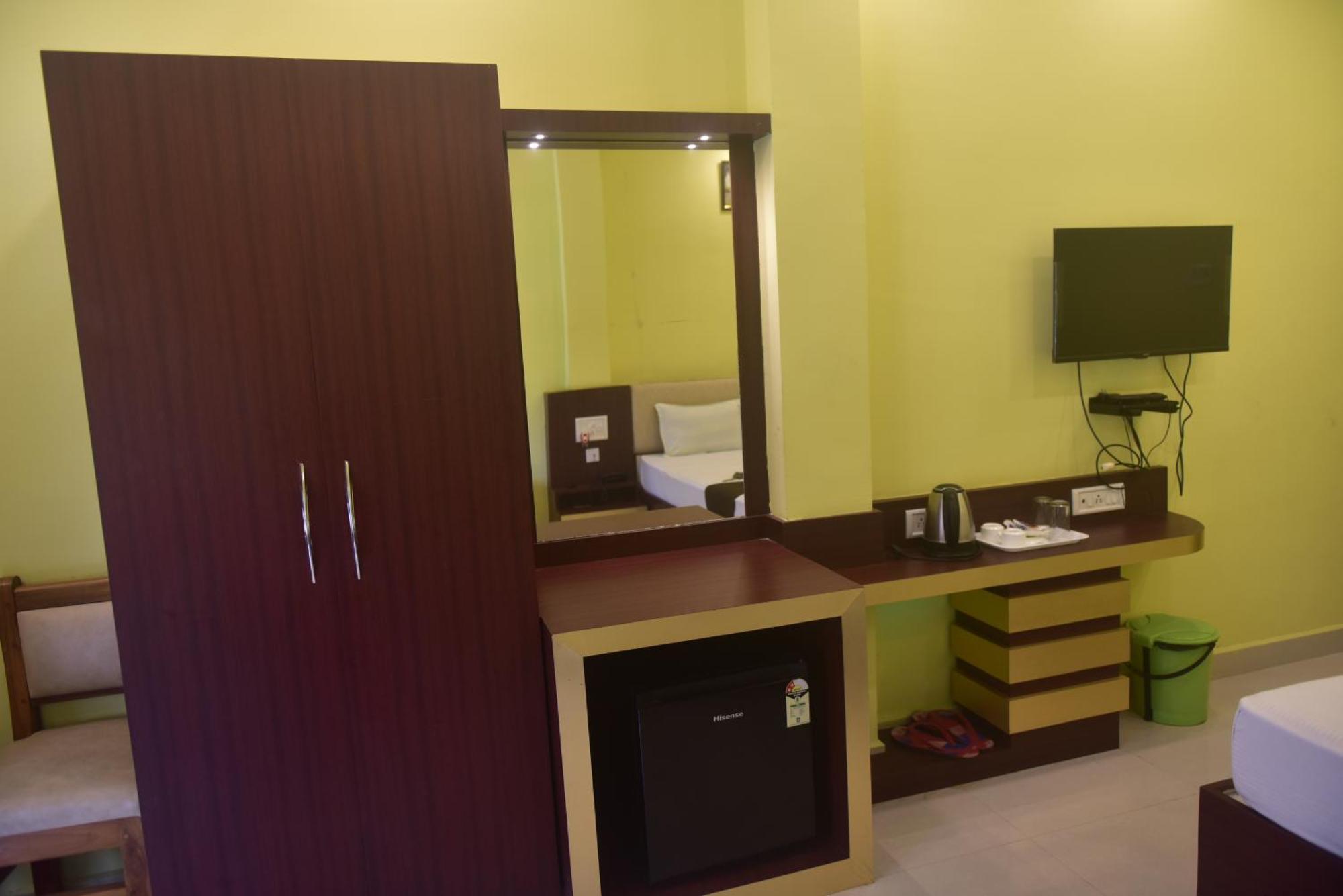 Golden View Resort And Restaurant Tajpur Extérieur photo