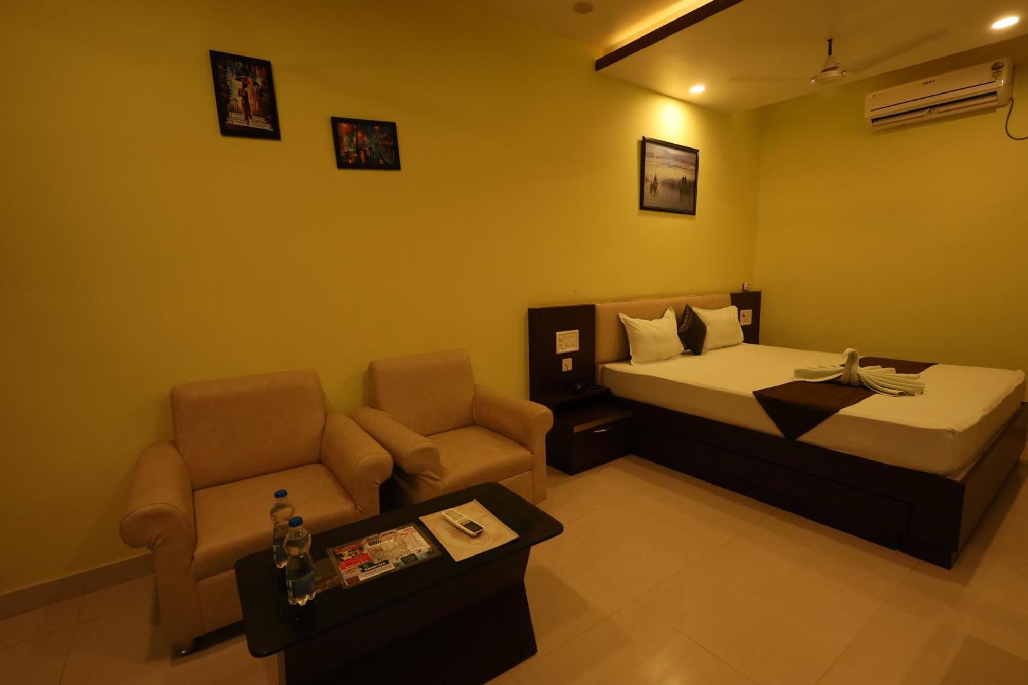 Golden View Resort And Restaurant Tajpur Extérieur photo