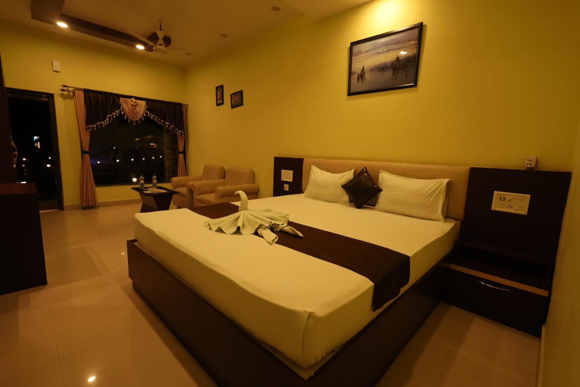 Golden View Resort And Restaurant Tajpur Extérieur photo